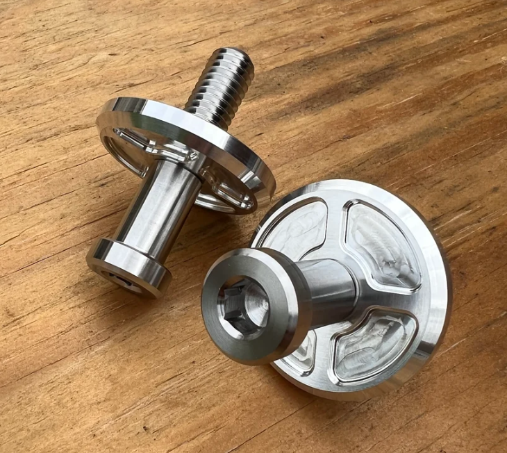Elite Billet CNC-machined aluminium door strikers for 1988-1998 GMT400 OBS trucks